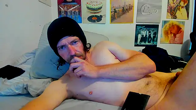 cloudyystar666's cam snapshot