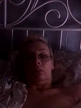 HelgaHimmell's cam snapshot