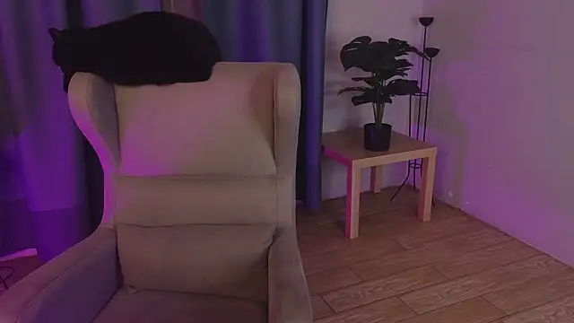 too_sexxxy's cam snapshot