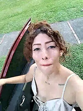 roxyrougee live sex cam