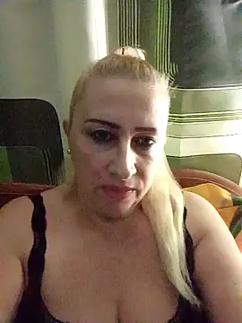 Esenia505's cam snapshot