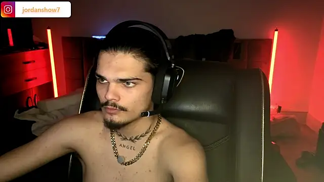 JordanShow live sex cam