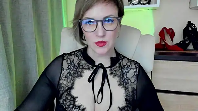 feliziaDesire's cam snapshot