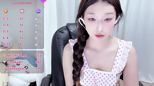 Winnie666- live sex cam