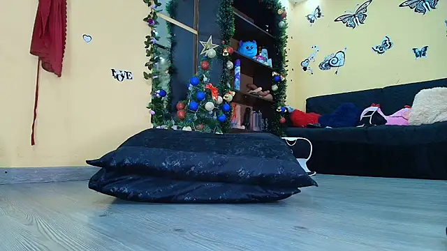 HottCandy21's cam snapshot