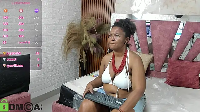 sheyla__ebony live sex cam