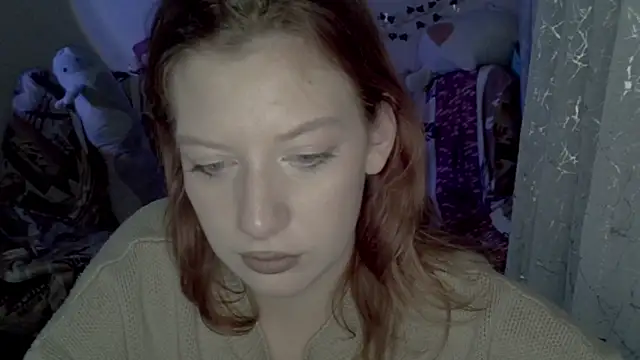 Lily_Ember's cam snapshot