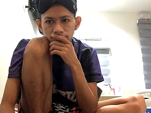 Skinny_BoyMilker69's cam snapshot