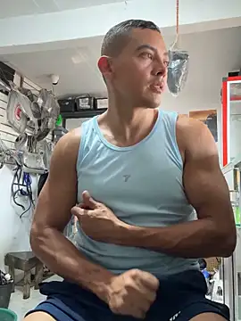 Paul22cm- live sex cam