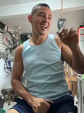 Paul22cm- live sex cam