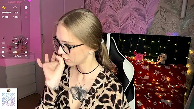 EvaPeace's cam snapshot