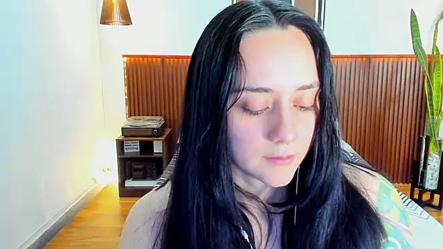 KatherineBond's cam snapshot