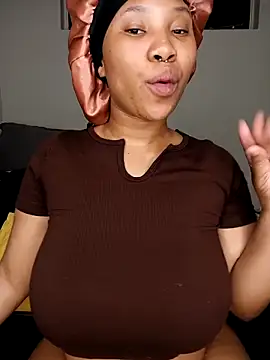 DrippinCaramelCutie's cam snapshot