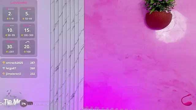 Mia_Tailor_Bms's cam snapshot