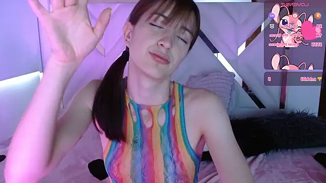 ChloeJohnsoon's cam snapshot