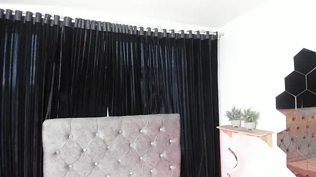 DaphneGlas's cam snapshot