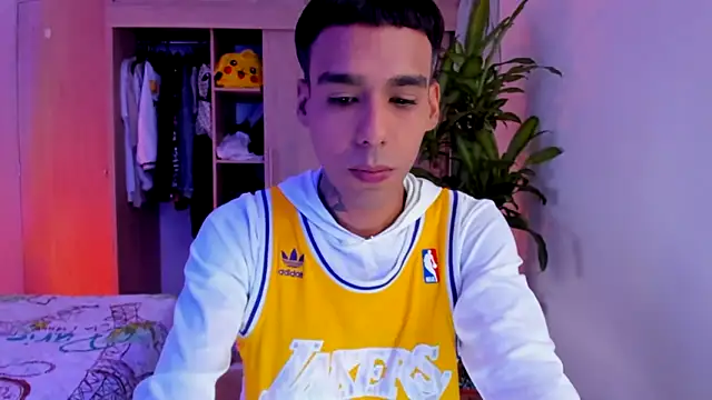 Damianwhite live sex cam