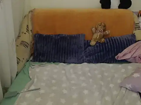 Emmatoo live sex cam