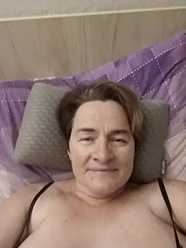 Milf-Love-fist99's cam snapshot