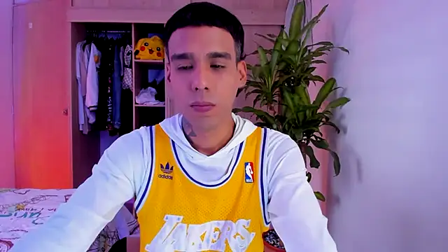 Damianwhite live sex cam