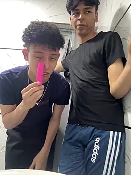 JoseLucian live sex cam