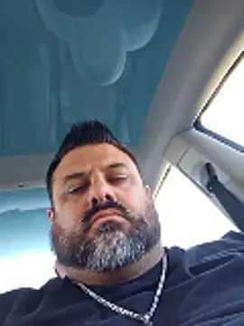 Roddog18 live sex cam