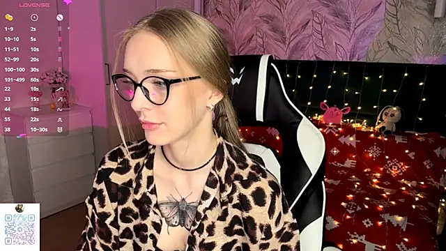 EvaPeace's cam snapshot