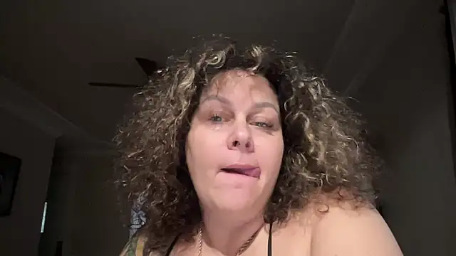 WorldsGreatestCockRater's cam snapshot