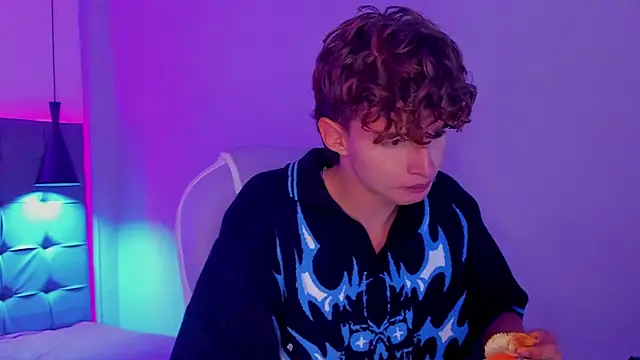 NicolasFerrer18 live sex cam