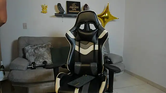 julian_wallace live sex cam