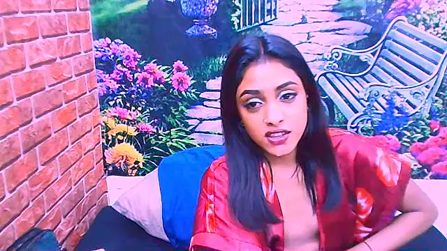 IndianPretty1's cam snapshot