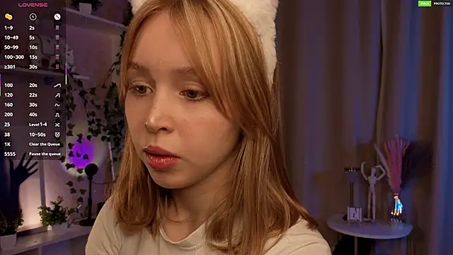 TheolaLonghofer live sex cam