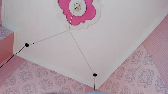 CHLOE_BLOWJOB's cam snapshot