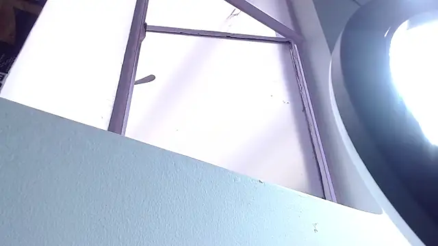 lili_roussi live sex cam