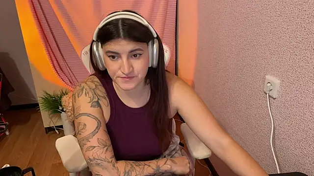 Katrin__kiss's cam snapshot