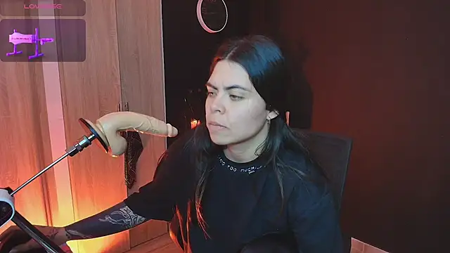 _WednesdayFriday_'s cam snapshot