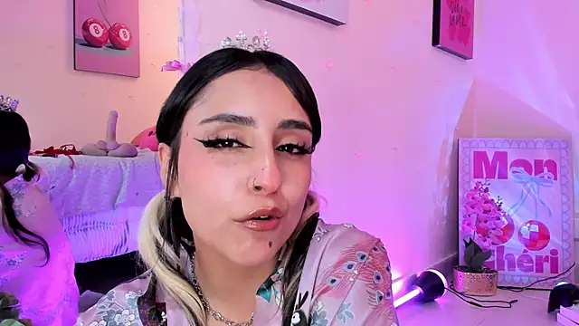 MaveParks_'s cam snapshot