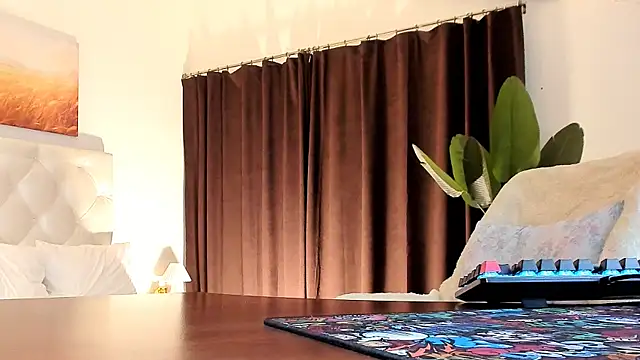 Miss_Barbara_'s cam snapshot