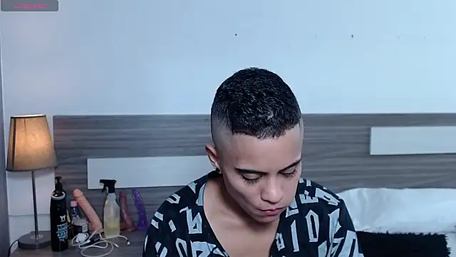 Liiamthompson's cam snapshot