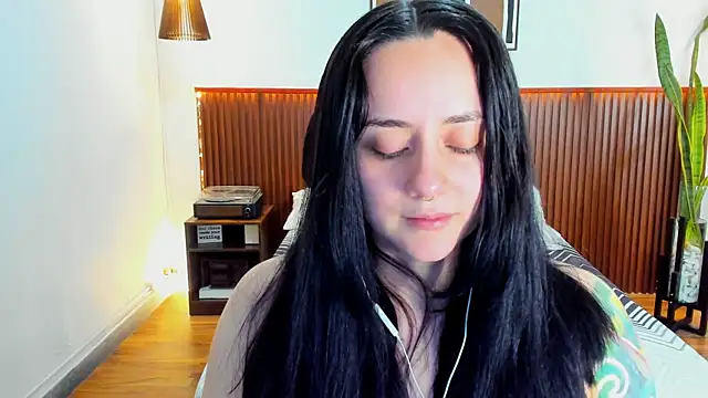 KatherineBond's cam snapshot