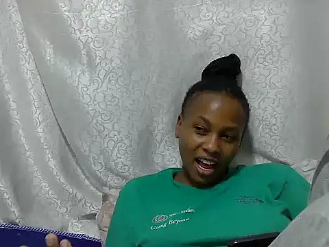 Creamybabee's cam snapshot