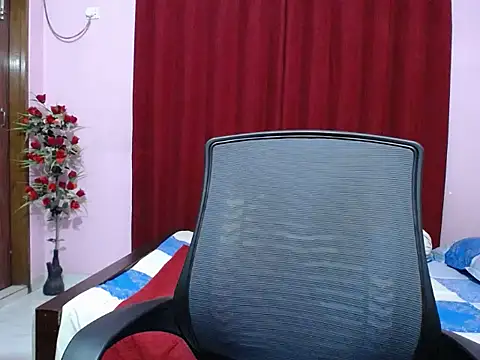 angelina-1's cam snapshot