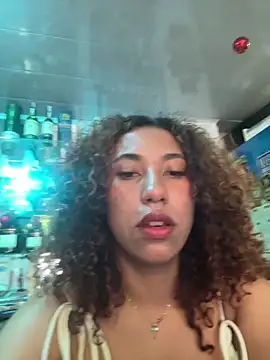 lauraltt live sex cam