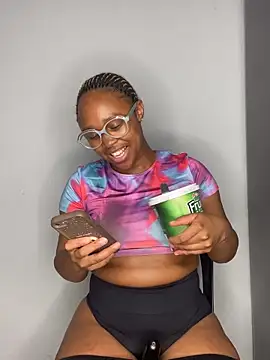 Pearl_00 live sex cam