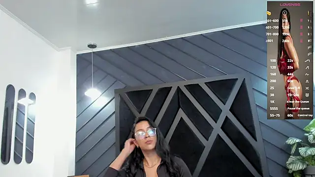 zoe_martins_'s cam snapshot