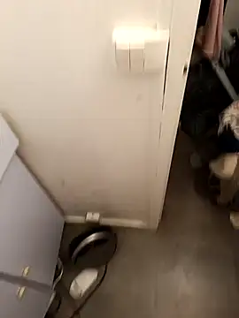 Chrisatmiami's cam snapshot