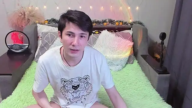 Yumi_steve's cam snapshot