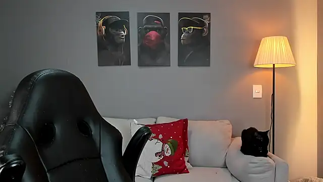 ApoloMakris's cam snapshot