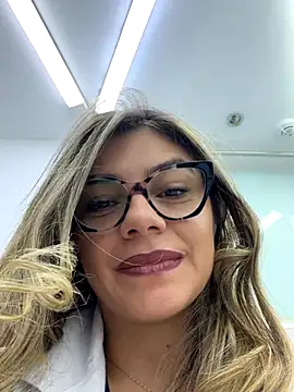 alicee16 live sex cam