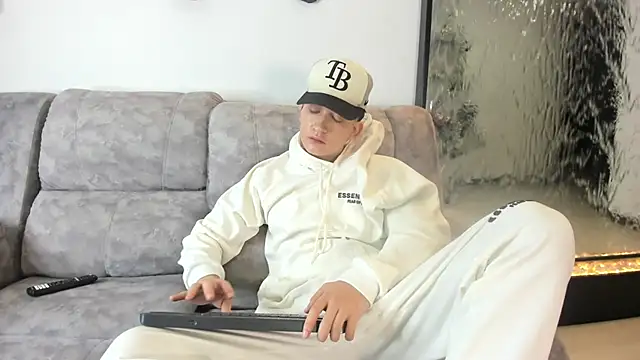 emmanuel_scor live sex cam